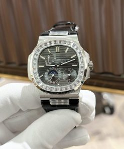 Patek Philippe Nautilus 5724G Replica Watches Gray Dial GR Factory 40mm (5)