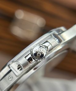 Patek Philippe Nautilus 5724G Watch Custom Moissnite Diamonds Remake Like Original 40mm (2)
