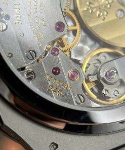 Patek Philippe Nautilus 5724G Watch Custom Moissnite Diamonds Remake Like Original 40mm (2)