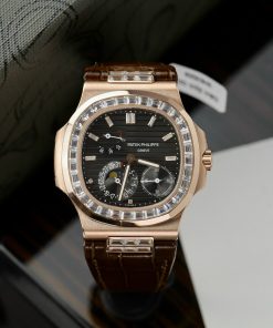 Patek Philippe Nautilus 5724R 18K Gold Wrapped Brown Leather Watch 40mm (2)