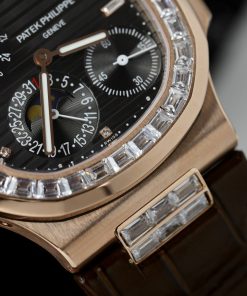 Patek Philippe Nautilus 5724R 18K Gold Wrapped Brown Leather Watch 40mm (2)