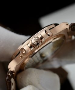 Patek Philippe Nautilus 5724R 18K Gold Wrapped Brown Leather Watch 40mm (2)