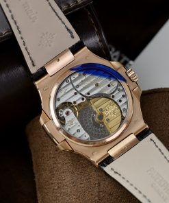 Patek Philippe Nautilus 5724R Replica GR Factory Black Leather Strap 40mm (1)