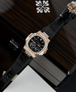 Patek Philippe Nautilus 5724R Replica GR Factory Black Leather Strap 40mm (1)