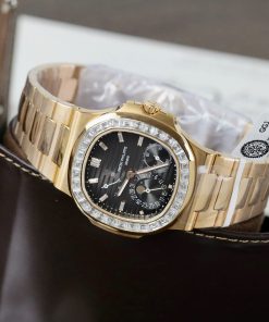 Patek Philippe Nautilus 5724R Replica Watch Gold Wrapped + Moissanite Diamonds PPF Factory 40mm (14)