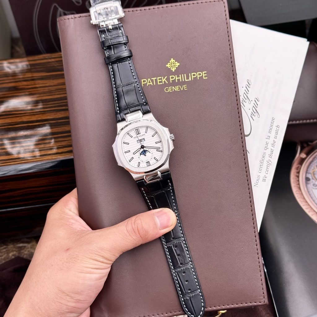 Patek Philippe Nautilus 5726 Replica Watch White Dial GR Factory (6)