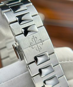 Patek Philippe Nautilus 5811 Customs Like Auth Super Vip Best Replica (2)