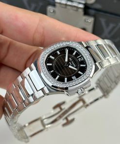 Patek Philippe Nautilus 7010 Best Replica Watch Black Dial 32mm (1)