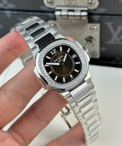 Patek Philippe Nautilus 7010 Best Replica Watch Black Dial 32mm (1)