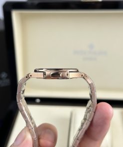 Patek Philippe Nautilus 7010 Best Replica Watches Women's (7)