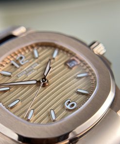 Patek Philippe Nautilus 7010 Best Replica Watches Women's (7)