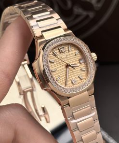 Patek Philippe Nautilus 7010 Diamonds Bezel Replica Watch GR Factory 32mm (1)