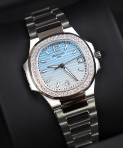 Patek Philippe Nautilus 7010G Best Replica Watch GR Factory 32mm (2)
