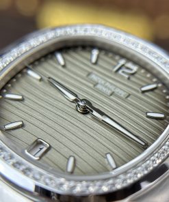 Patek Philippe Nautilus 7118-1200A Bezel Diamonds 3K Factory 35 (1)
