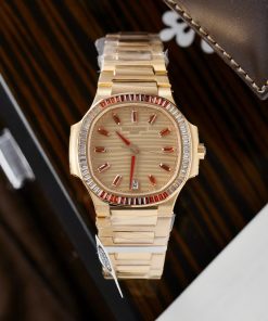 Patek Philippe Nautilus 7118-1300R Replica Watch Custom Gold Wrapped 35 (2)