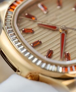 Patek Philippe Nautilus 7118-1300R Replica Watch Custom Gold Wrapped 35 (2)
