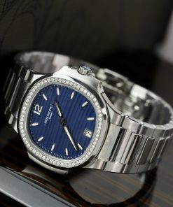 Patek Philippe Nautilus 7118 Customs Moissanite Diamonds Bezel Blue Dial 3KF (5)