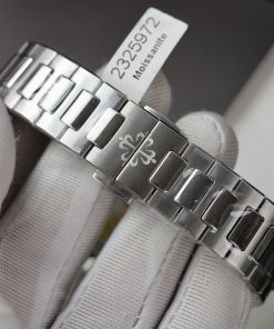 Patek Philippe Nautilus 7118 Customs Moissanite Diamonds Bezel Blue Dial 3KF (5)