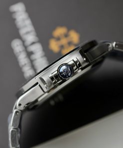 Patek Philippe Nautilus 7118 Customs Moissanite Diamonds Bezel Blue Dial 3KF (5)