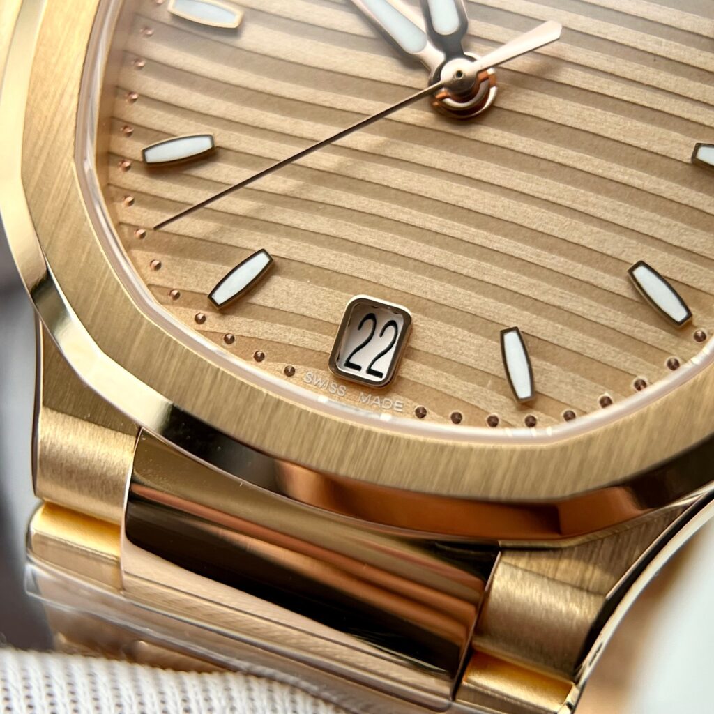 Patek Philippe Nautilus 7118 Rose Gold Wrapped Replica Watches 3K Factory (6)