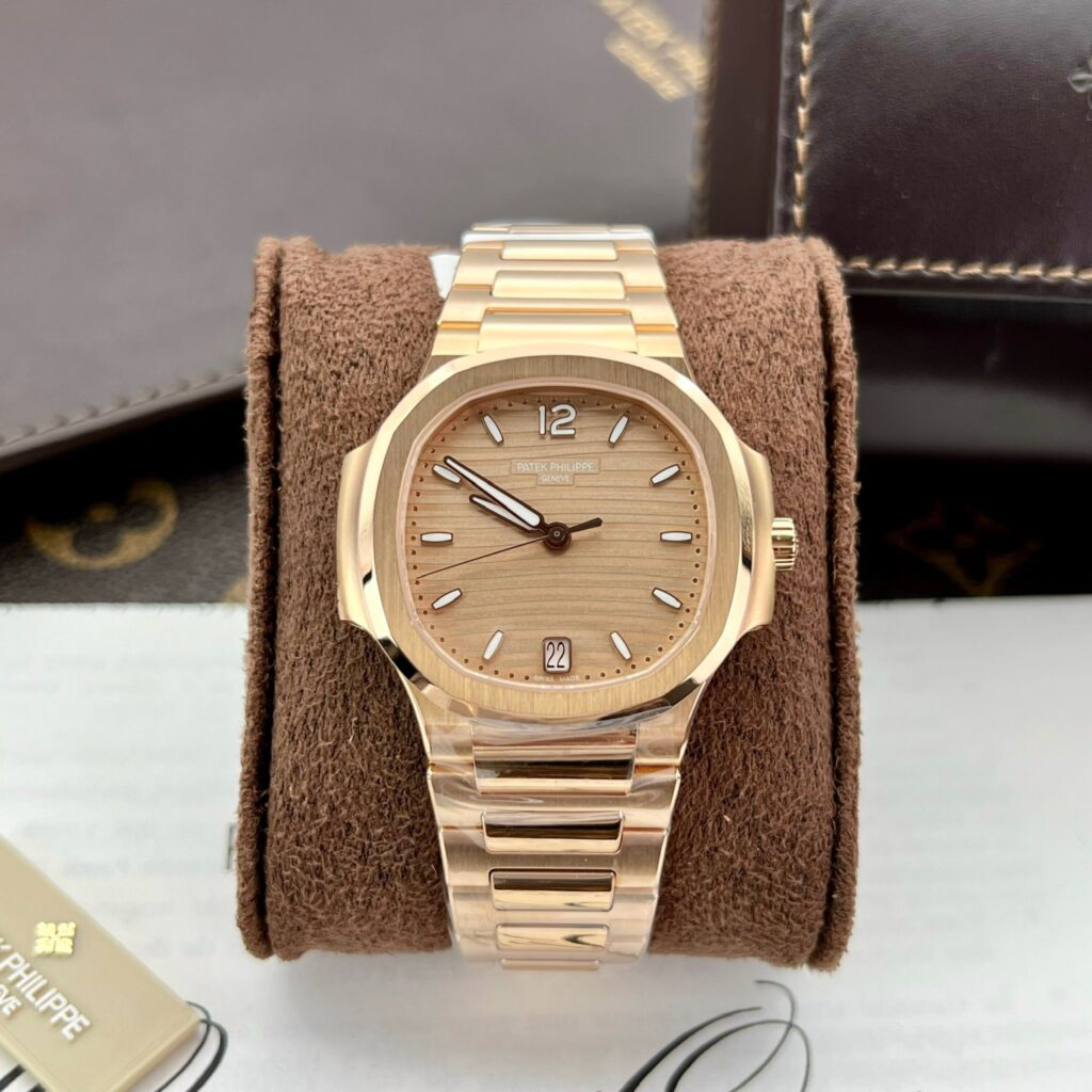 Patek Philippe Nautilus 7118 Rose Gold Wrapped Replica Watches 3K Factory (6)
