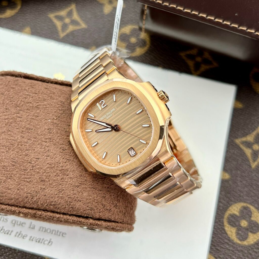 Patek Philippe Nautilus 7118 Rose Gold Wrapped Replica Watches 3K Factory (6)