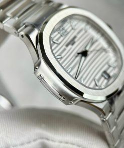 Patek Philippe Nautilus 7118 White Dial Replica Watches 3K Factory (1)