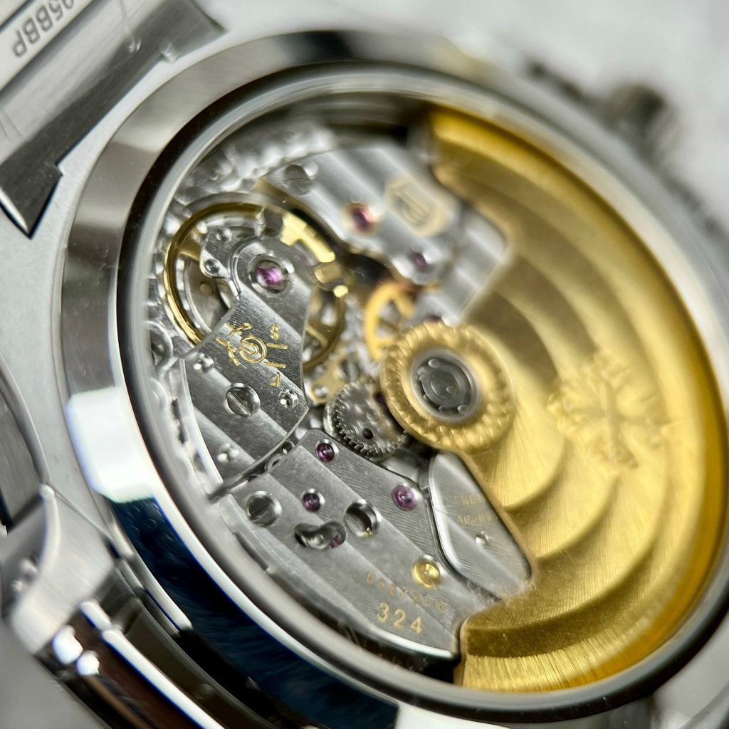 Patek Philippe Nautilus 7118 White Dial Replica Watches 3K Factory (1)