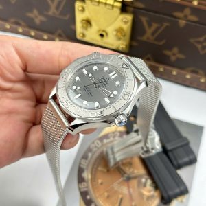 Omega Copies Watches Seamaster Diver 300m Gray Dial VS Factory 42mm (1)