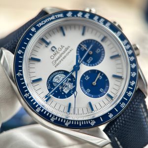 Omega Speedmaster Anniversary Snoopy Replica Watches New Edition 2025 42mm (1)
