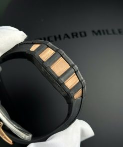 Richard Mille RM21-01 Tourbillon Aerodyne Replica Watch Rubber Strap 43x51mm (2)