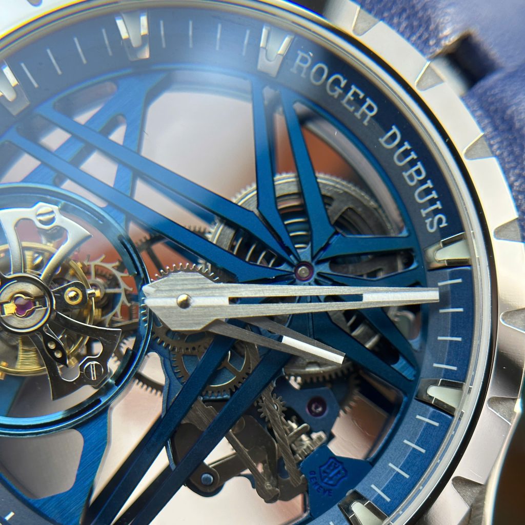 Roger Dubuis Excalibur Cobalt Blue RDDBEX0838 Best Replica Watch BBR Factory 42mm (2)