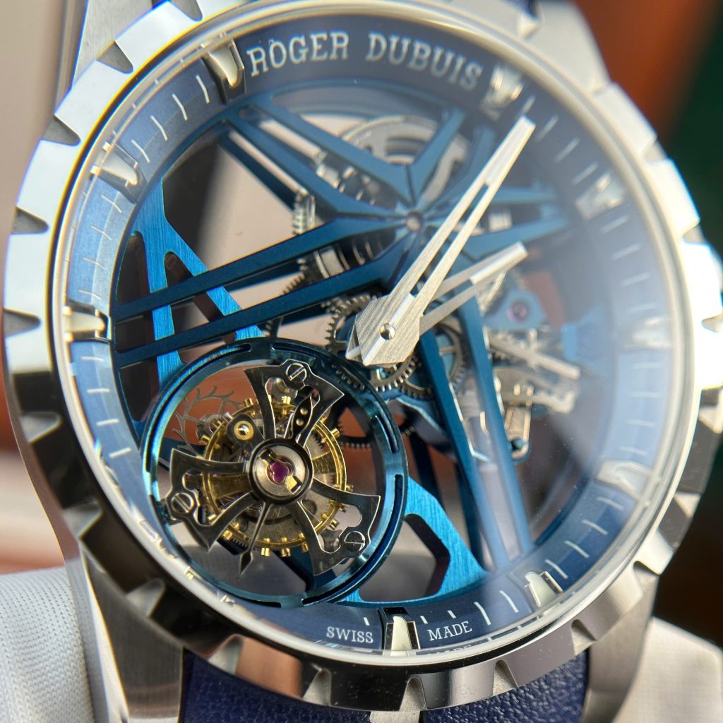 Roger Dubuis Excalibur Cobalt Blue RDDBEX0838 Best Replica Watch BBR Factory 42mm (2)