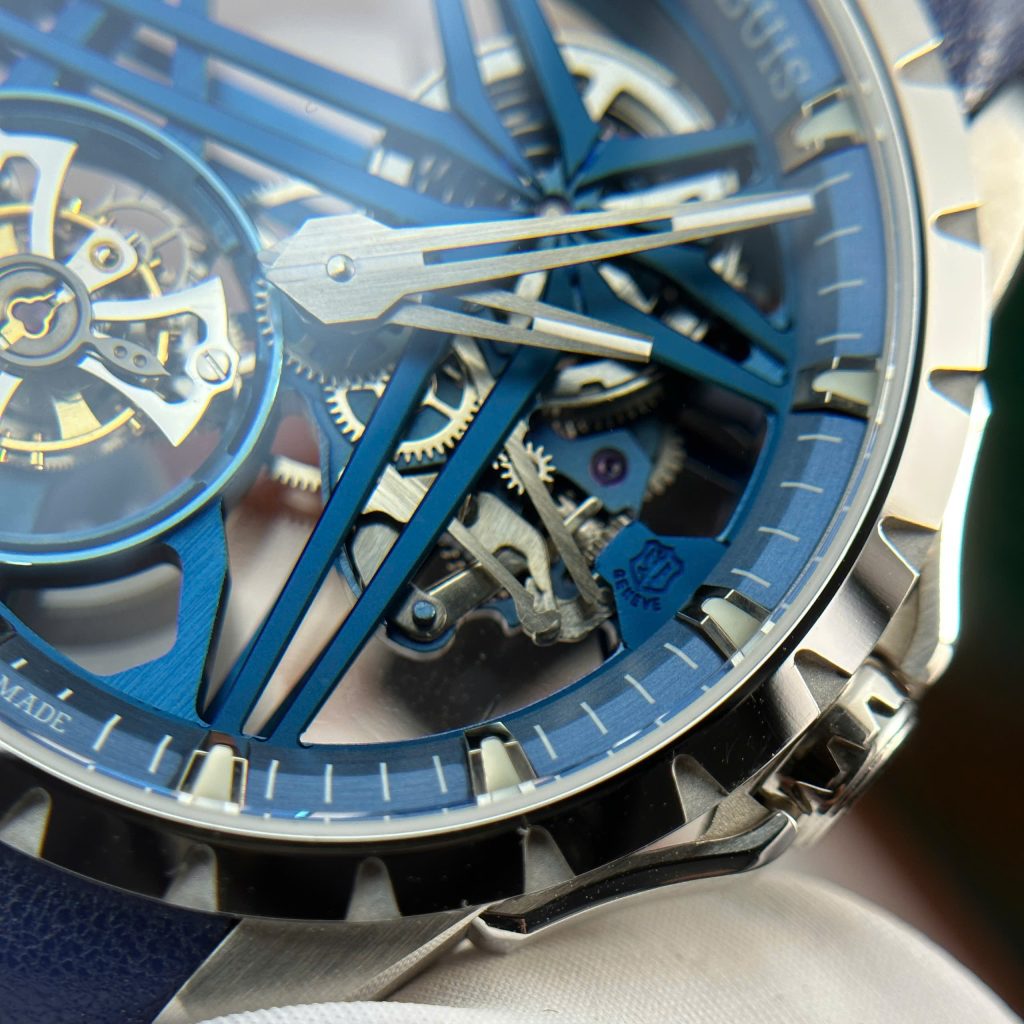 Roger Dubuis Excalibur Cobalt Blue RDDBEX0838 Best Replica Watch BBR Factory 42mm (2)