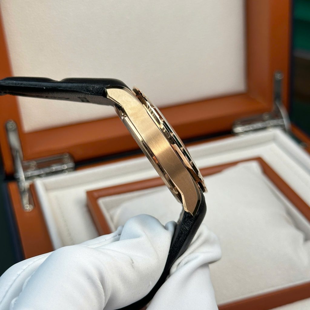 Roger Dubuis Excalibur Eon Gold RDDBEX0836 Best Replica Watch BBR Factory 42mm (2)