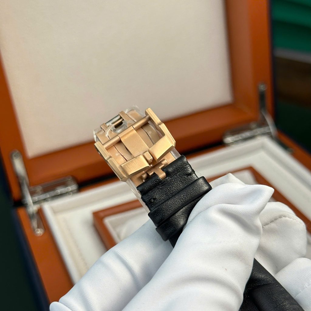 Roger Dubuis Excalibur Eon Gold RDDBEX0836 Best Replica Watch BBR Factory 42mm (2)