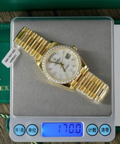 Rolex Best Replica Day-Date Gold Wrapped MOP & Moissanite Diamonds Dial GM 40mm (6)