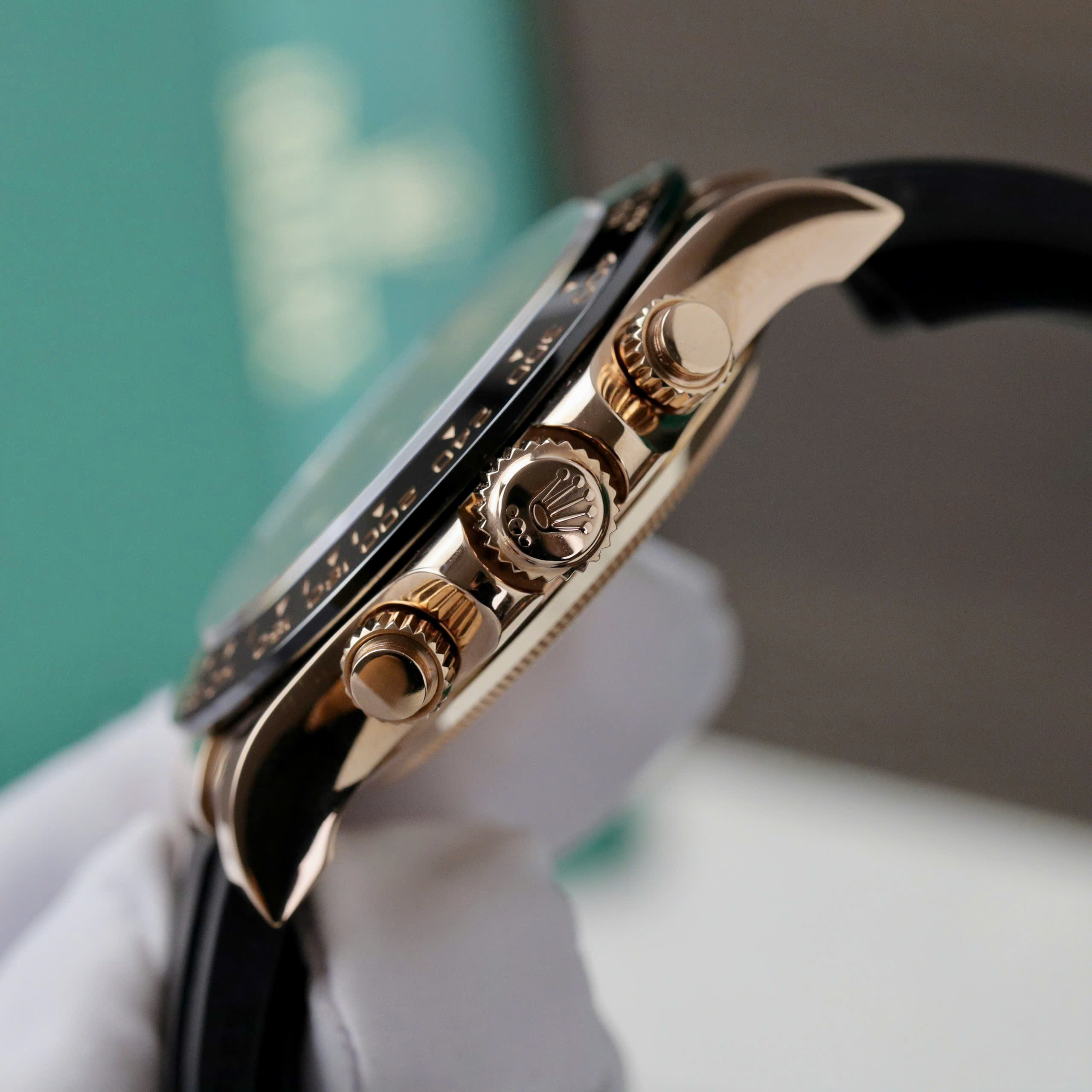 Rolex Cosmograph Daytona 116515LN Replica 11 Watch Gold Wrapped 40mm (7) Rolex Cosmograph Daytona 116515LN Replica 11 Watch Gold Wrapped 40mm (2)