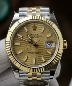 Rolex DateJust 126331 Yellow Champagne Fluted Dial Clean Factory 41mm (3)