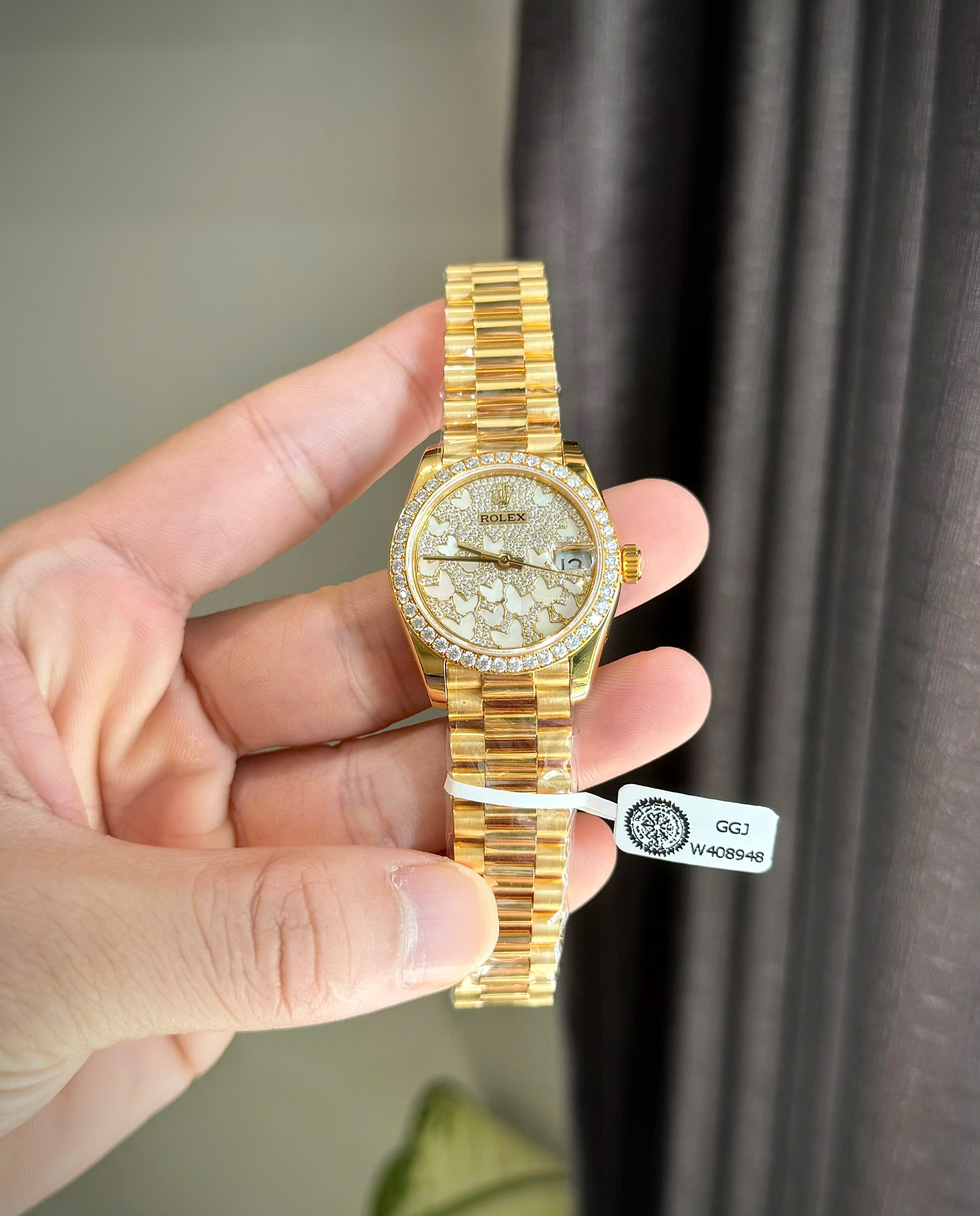 Rolex DateJust 278278 Dial Butterfly Replica Watch Gold Wrapped + Moissanite Diamonds 31mm (5) Rolex DateJust 278278 Dial Butterfly Replica Watch Gold Wrapped + Moissanite Diamonds 31mm (2)