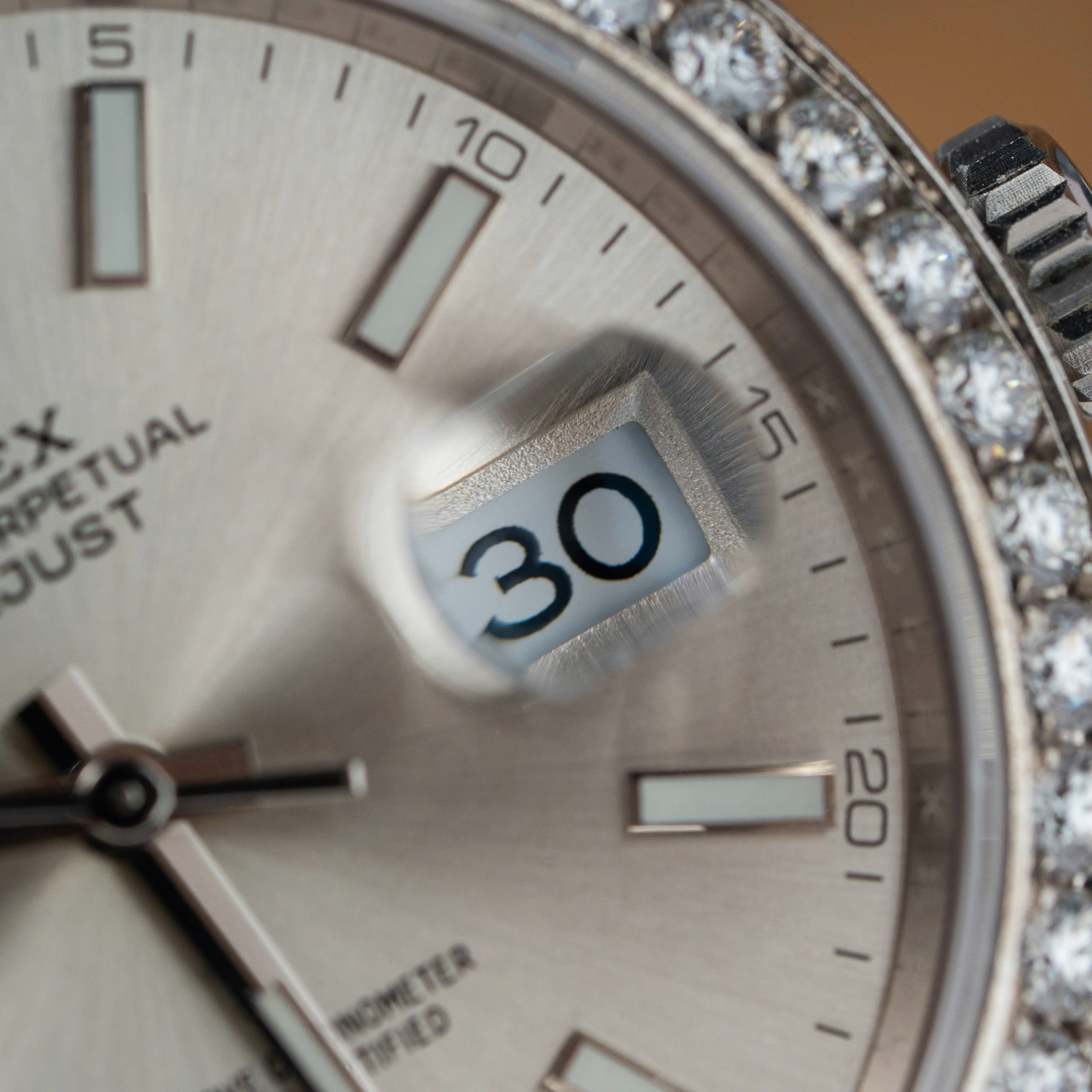 Rolex DateJust Best Replica Watch Custom Moissanite Diamonds Siver Dial 41mm (5) Rolex DateJust Best Replica Watch Custom Moissanite Diamonds Siver Dial 41mm (2)