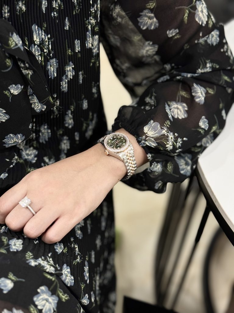 Rolex DateJust Bezel Diamond Moissanite Replica Watch Womens 28mm (2)