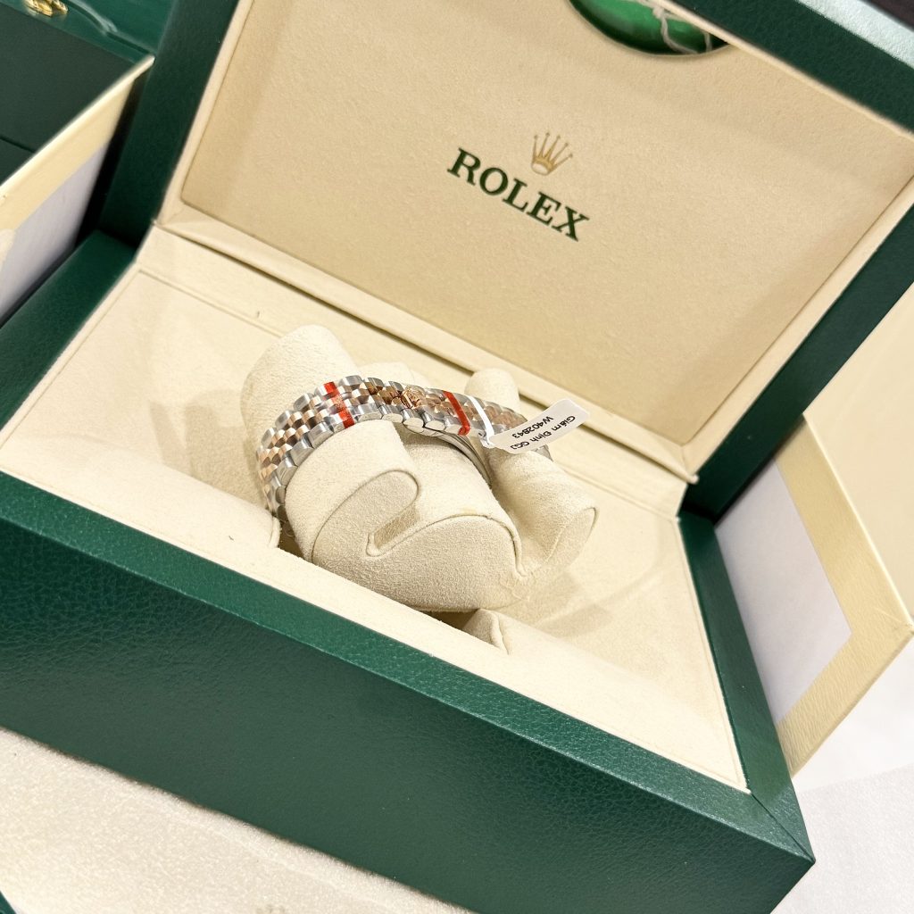 Rolex DateJust Bezel Diamond Moissanite Replica Watch Womens Dial Pink 28mm (2)