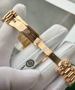 Rolex DateJust Custom 18K Rose Gold Diamond Moissanite Replica Watches 31mm (2)