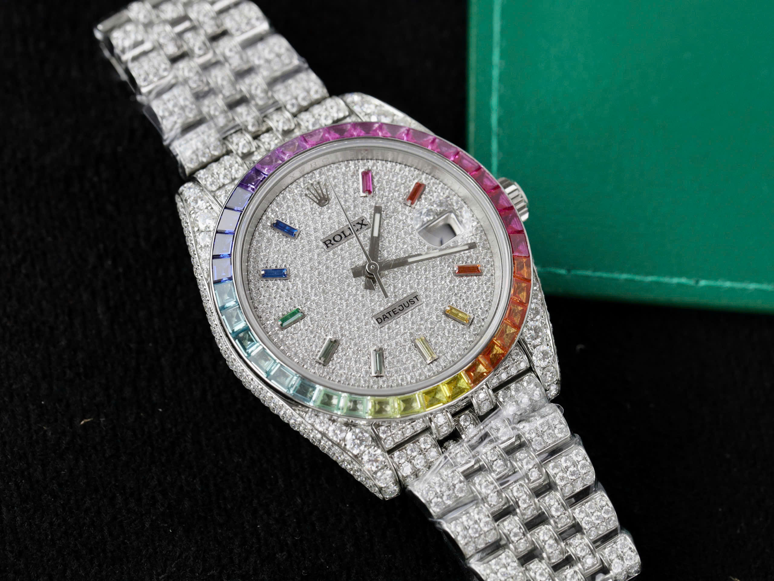 Rolex DateJust Replica Watch Custom Moissanite Diamonds Jubilee Strap 41mm (17) Rolex DateJust Replica Watch Custom Moissanite Diamonds Jubilee Strap 41mm (11)