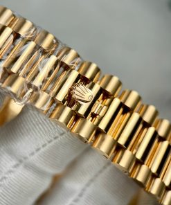 Rolex Day-Date 228235 18K Gold Wrapped Olive Dial Replica Watches GM 40mm