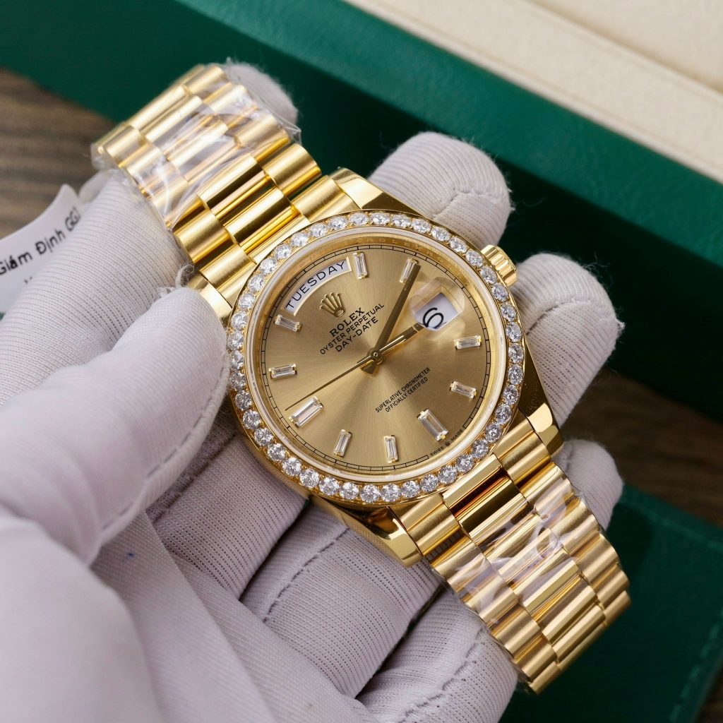 Rolex Day-Date 228235 18K Gold Wrapped and Moissanite Replica Watches GM 40mm (10)