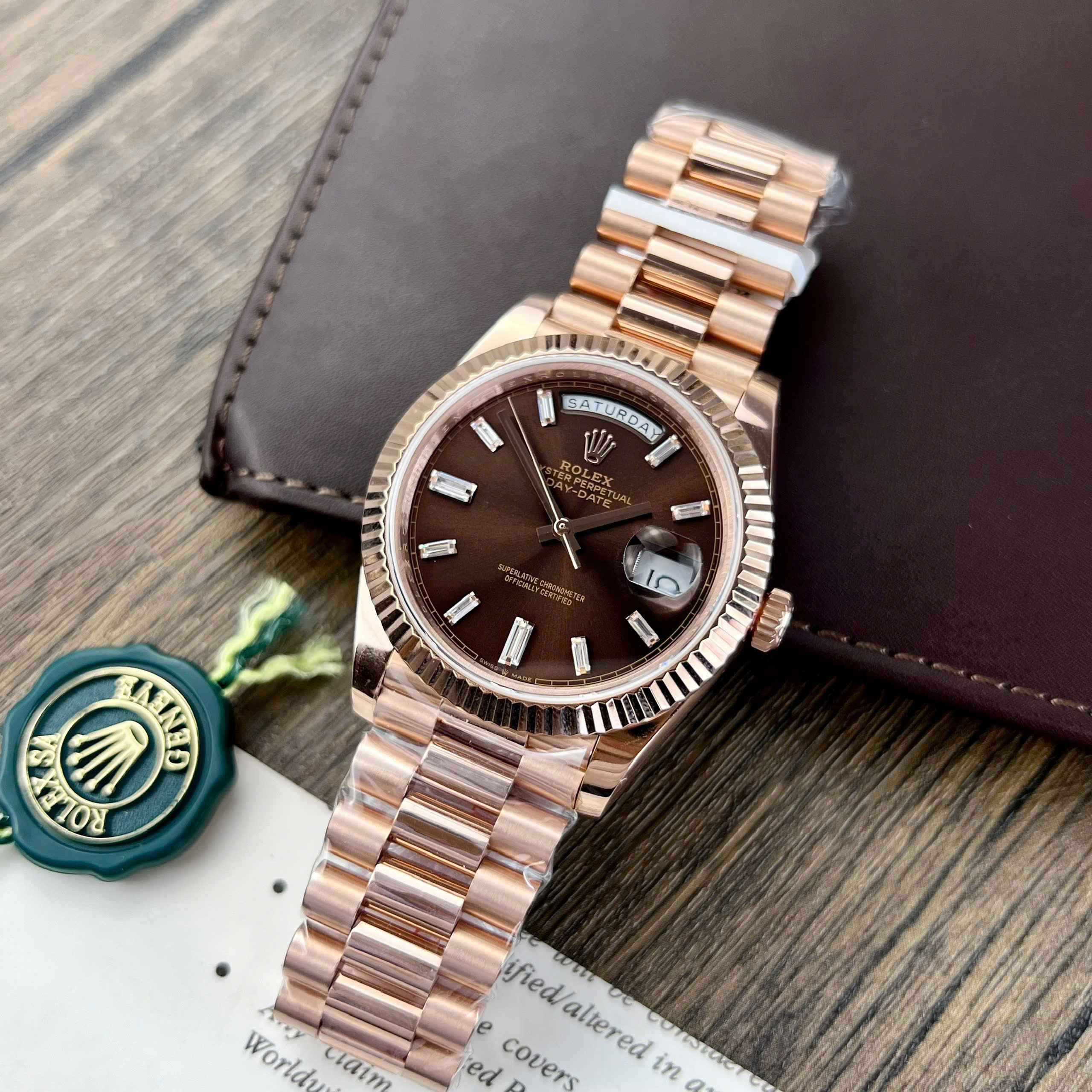 Rolex Day-Date 228235 Replica Watch Dial Chocolate Gold Wrapped Weight 185 Grams QF 40mm (3) Rolex Day-Date 228235 Replica Watch Dial Chocolate Gold Wrapped Weight 185 Grams QF 40mm (2)