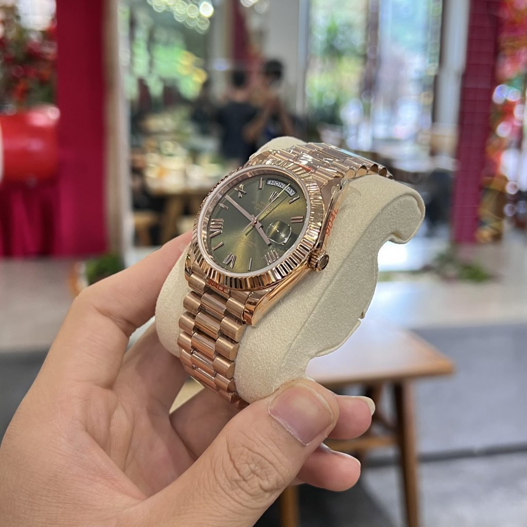 Rolex Day-Date 228235 Replica Watches Green Dial GM Factory 40mm (1)