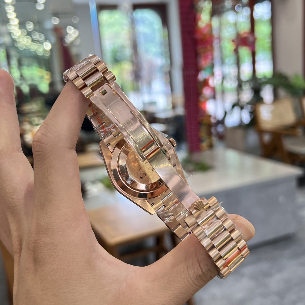 Rolex Day-Date 228235 Replica Watches Green Dial GM Factory 40mm (1)